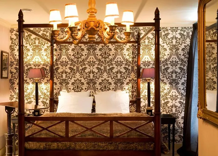 Suitehotel Posthoorn 4* מוניקנדאם